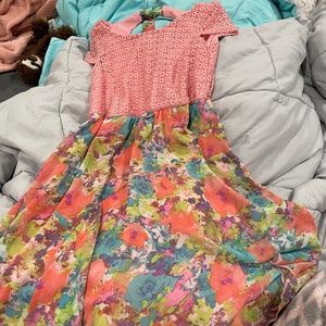 Girls dress